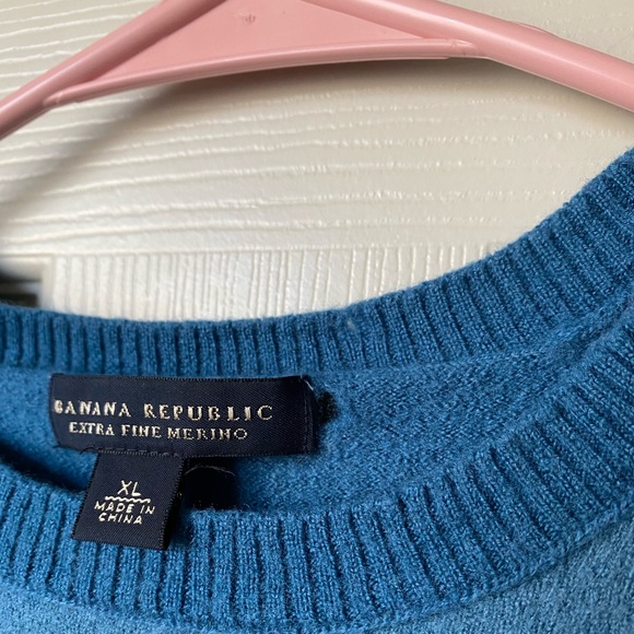 Blue Banana Republic sweater - Picture 4 of 5
